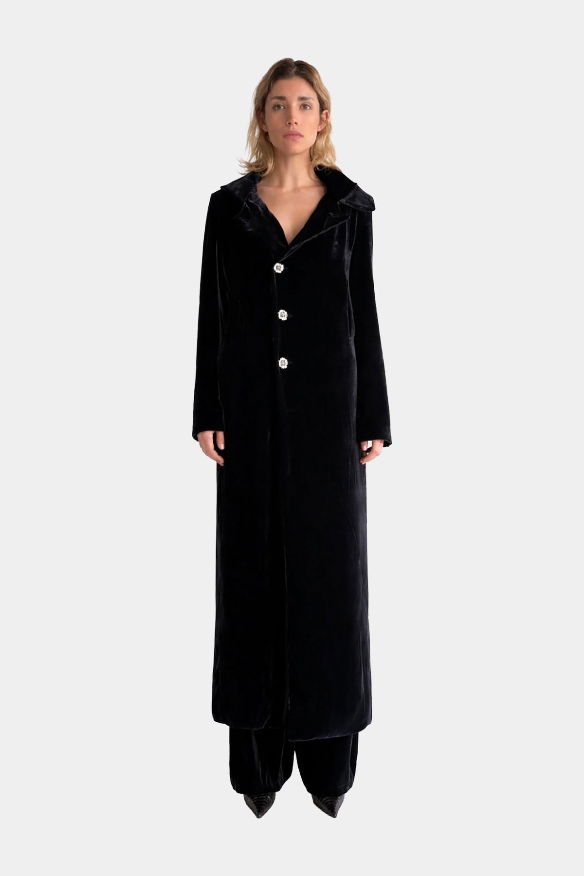 MYUS Arden Evening Coat in 100% mulberry silk velvet with French vintage buttons