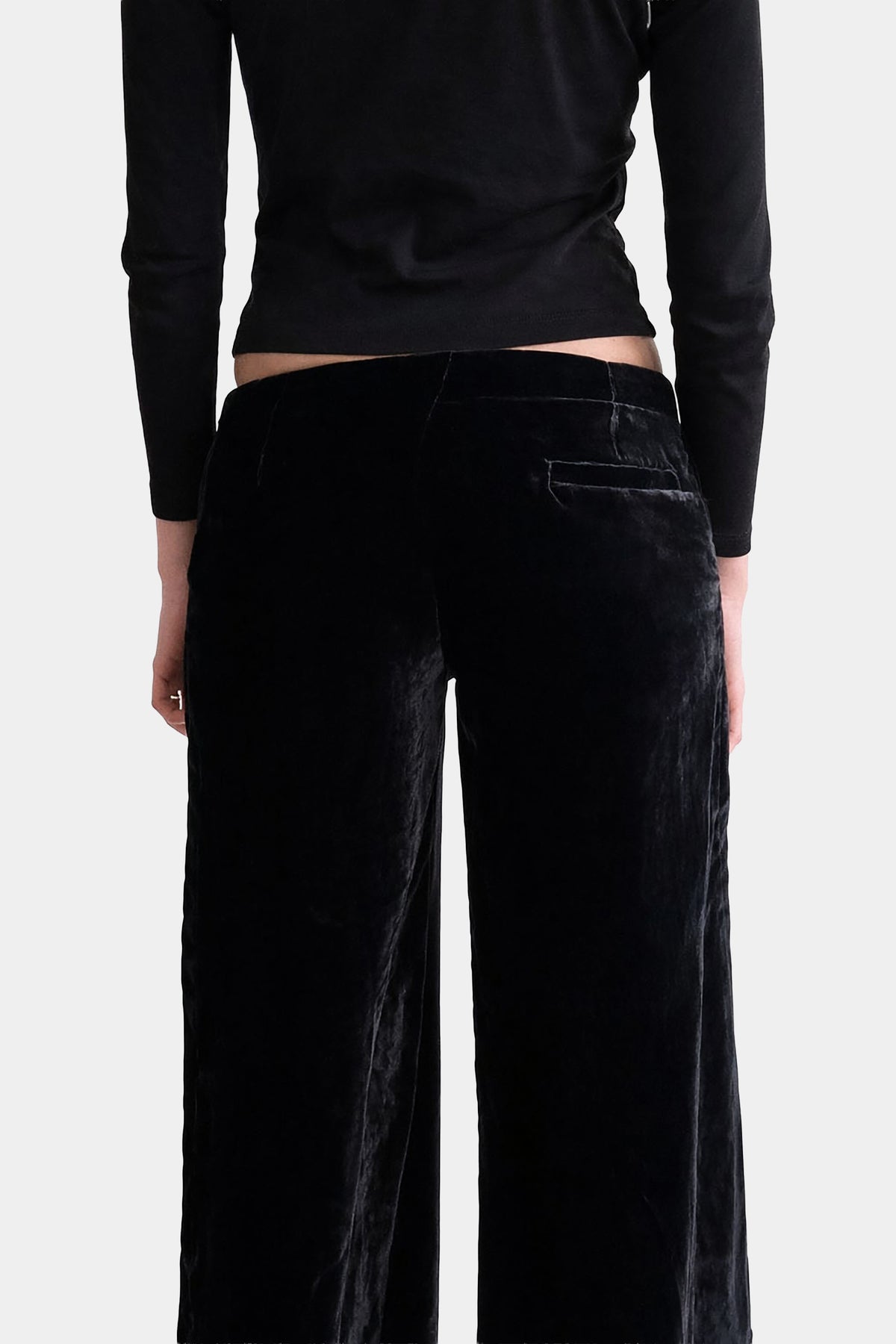 MYUS Arden Trouser back zoom in 100% mulberry silk velvet wide leg silhouette